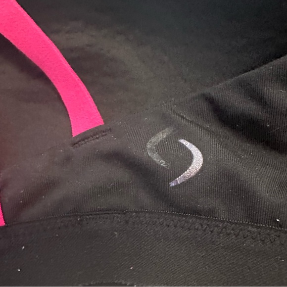 US 32AB-34A Moving Comfort Fine Form Bra - Picture 7 of 8